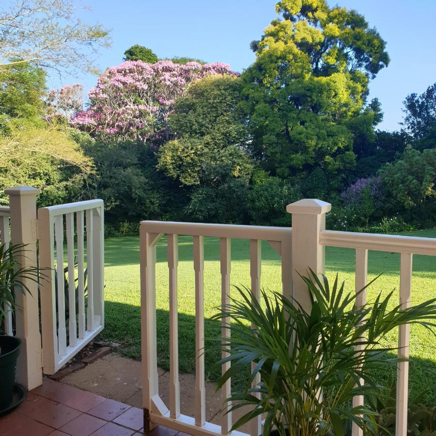 18 Pioneer Kloof Bed and Breakfast Buitenkant foto