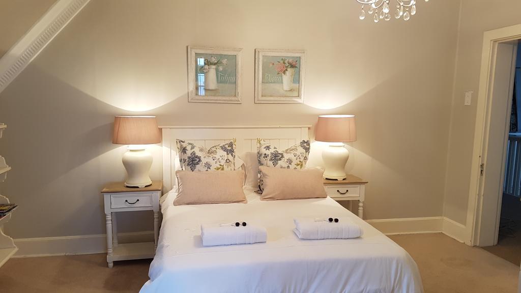 18 Pioneer Kloof Bed and Breakfast Buitenkant foto